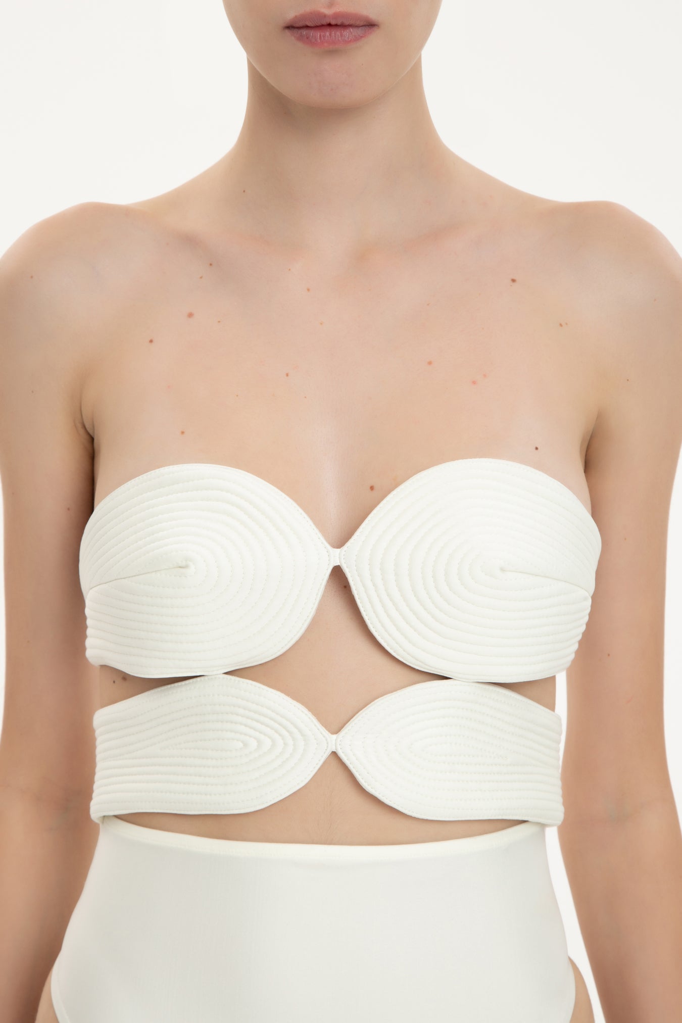 Matelasse Strapless High-Leg Swimsuit Offwhite